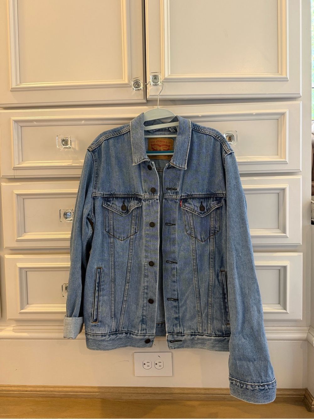 Vintage Levi's Oversized Blue Denim Trucker Jacket - Classic Coat (unisex)